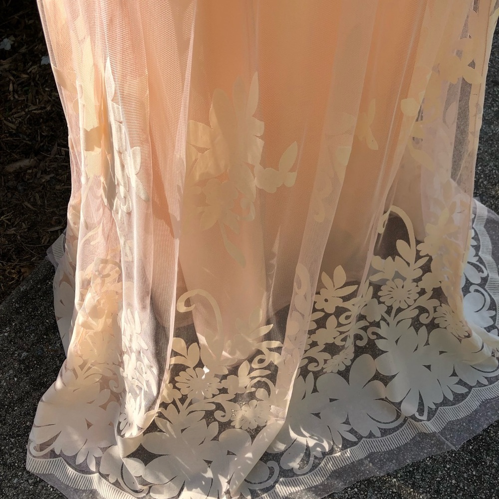 NWT Luxxel Tulle Gown - Picture 4 of 8